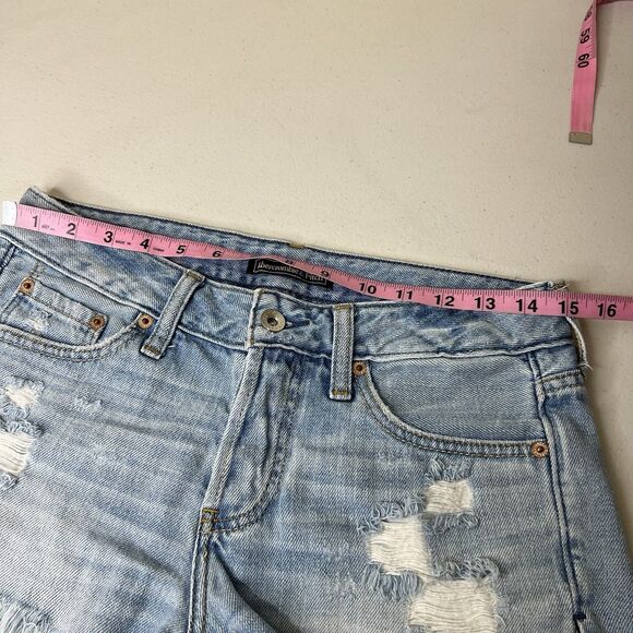 Abercrombie & Fitch Denim Shorts Womens 25 Light Wash Button Fly 3” Frayed 30” W - Picture 6 of 9